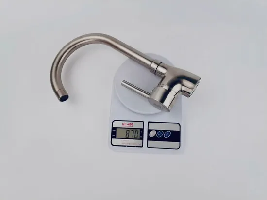 Grande rubinetto da cucina a parete in Cina di alta qualità Gl1299m101p Rubinetto da cucina monocomando cromato Rubinetto da cucina in nichel ecologico